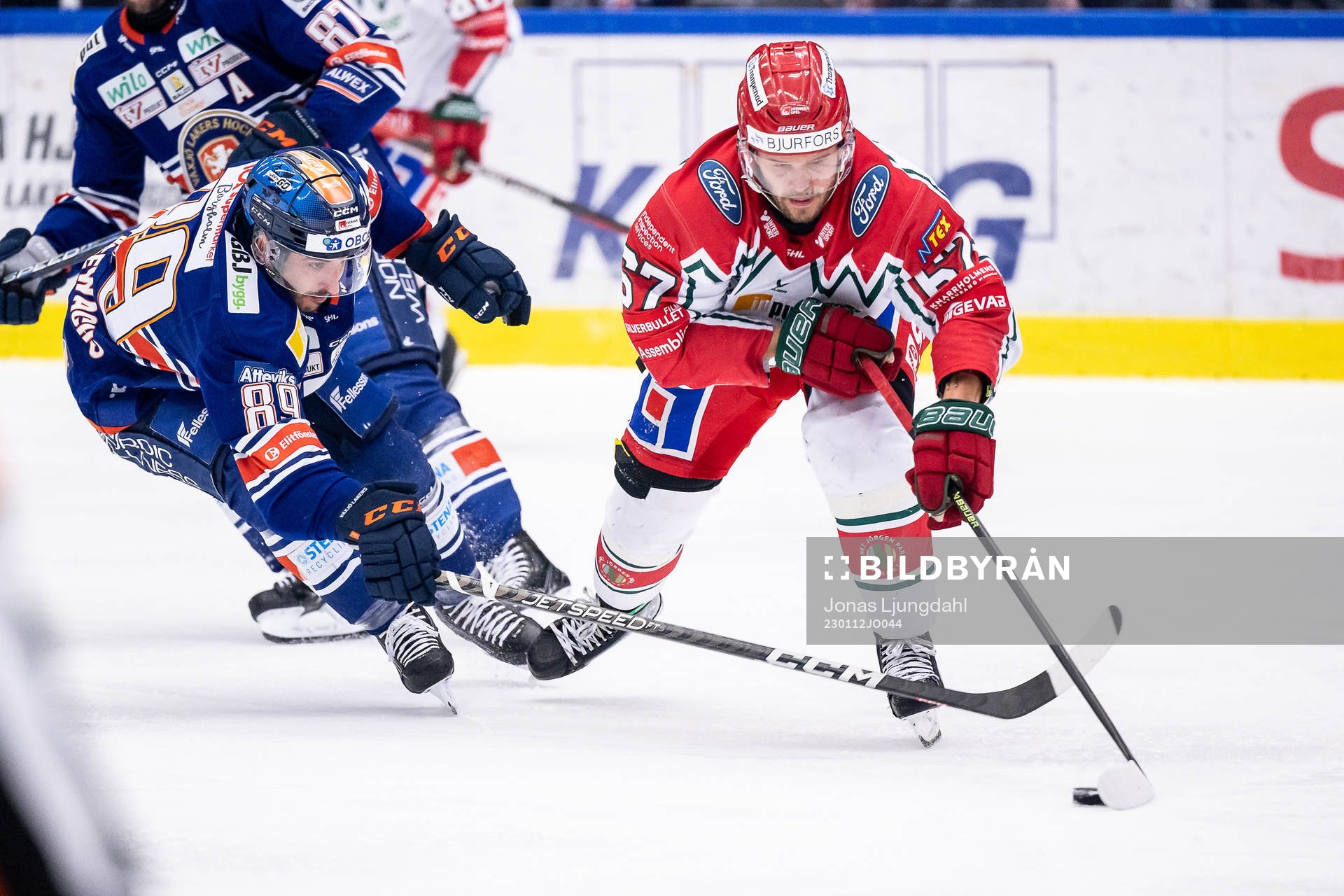 Växjös Jayden Halbgewachs och Frölundas Jacob Nilsson