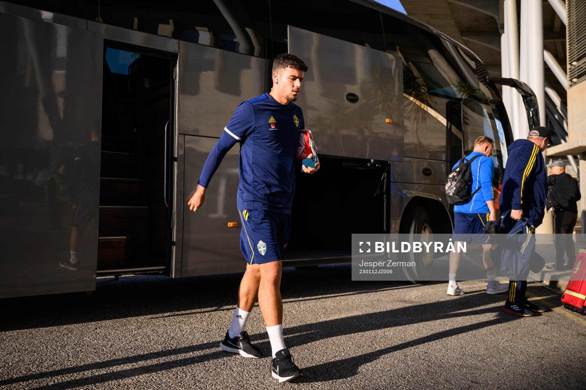 Edvin Kurtulus arrives at Estadio Algarve