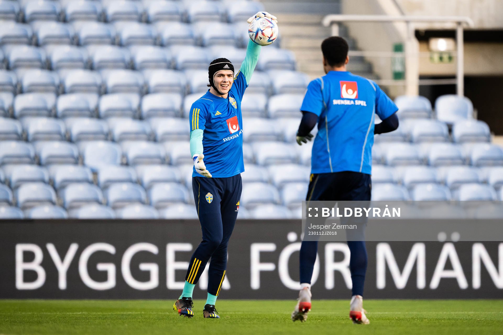 goalkeeper Jacob Widell Zetterström of Sweden