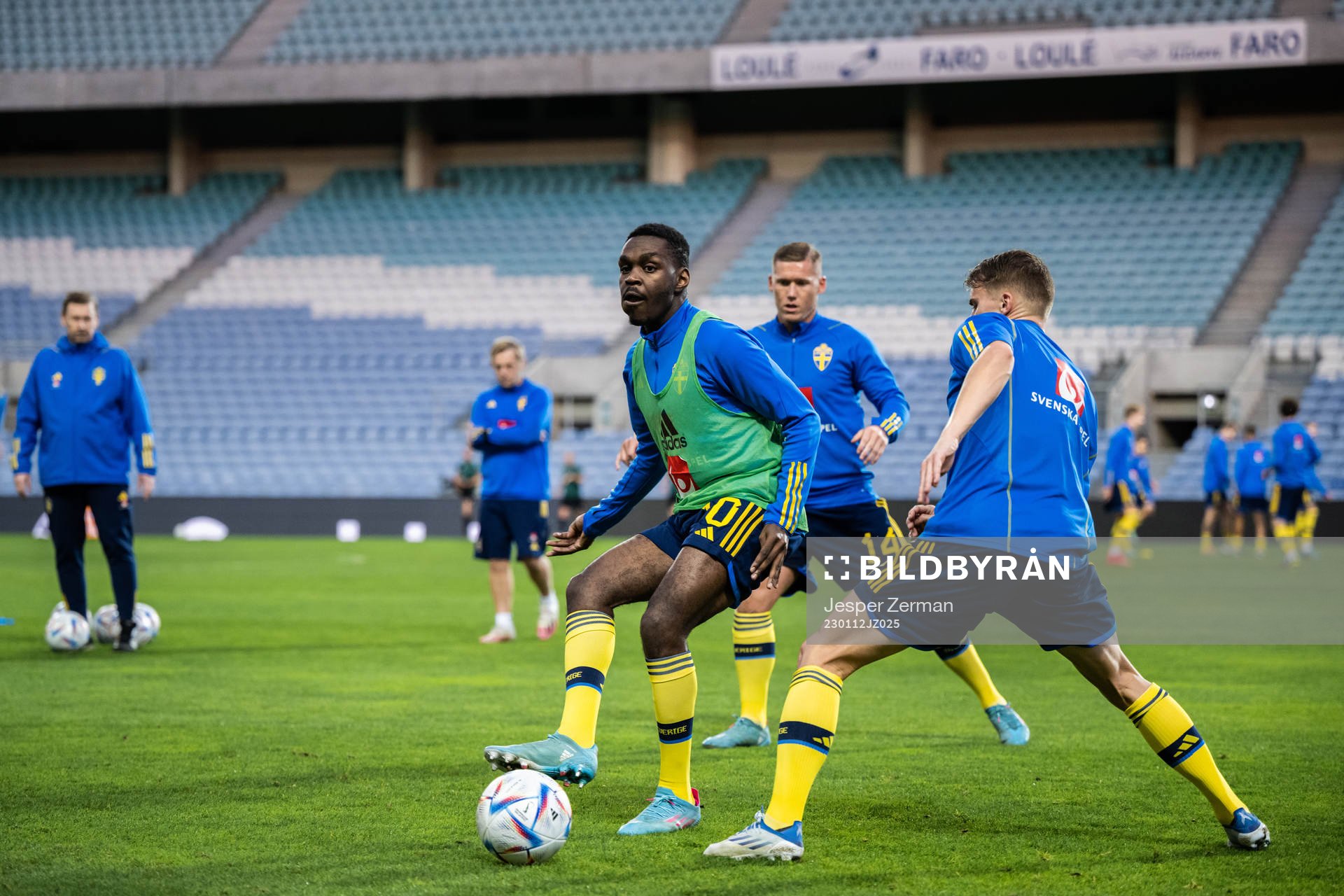 Joel Asoro of Sweden