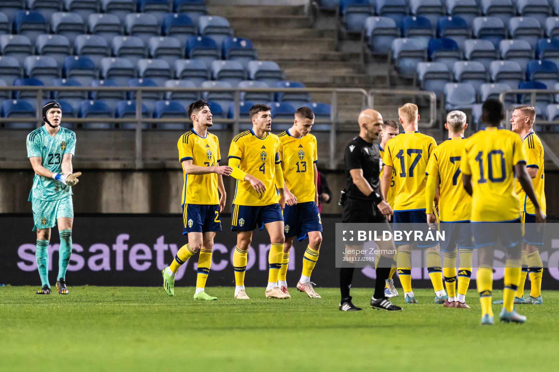 goalkeeper Jacob Widell Zetterström, Armin Gigovic, Edvin