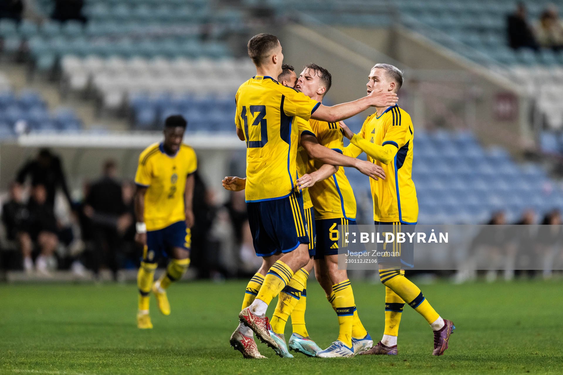 Elias Andersson, Gustaf Lagerbielke and Jacob Ondrejka of Sweden celebrate after 1-1 during the international friendly football match between Sweden and Iceland on January 12, 2023 in Faro.