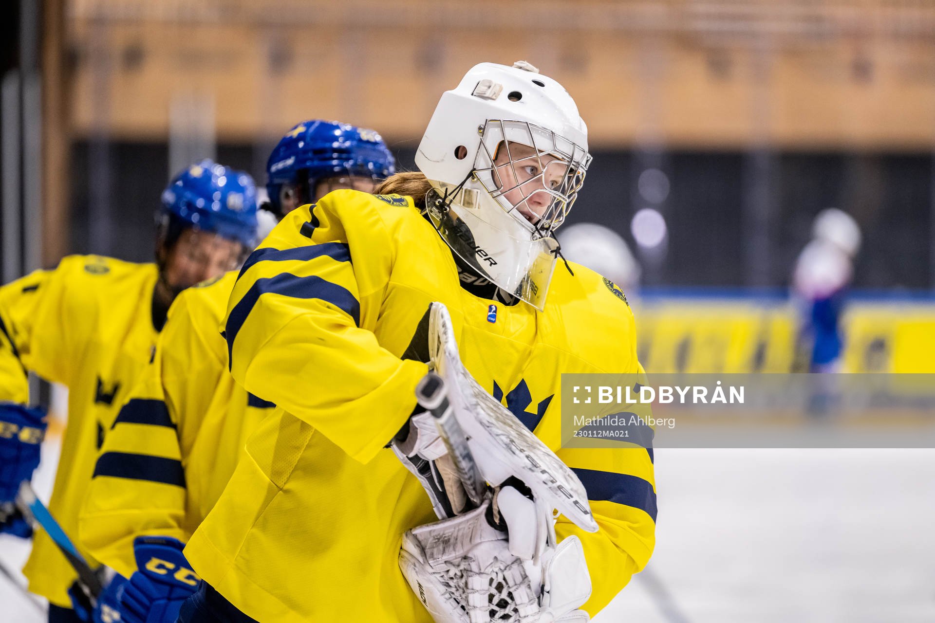 Goaltender Ida Henriksson of Sweden