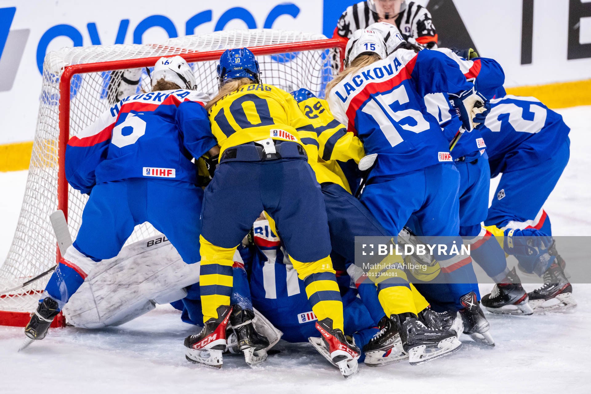 Linnea Natt och Dag and Stella Lindell, Stina Andersson of