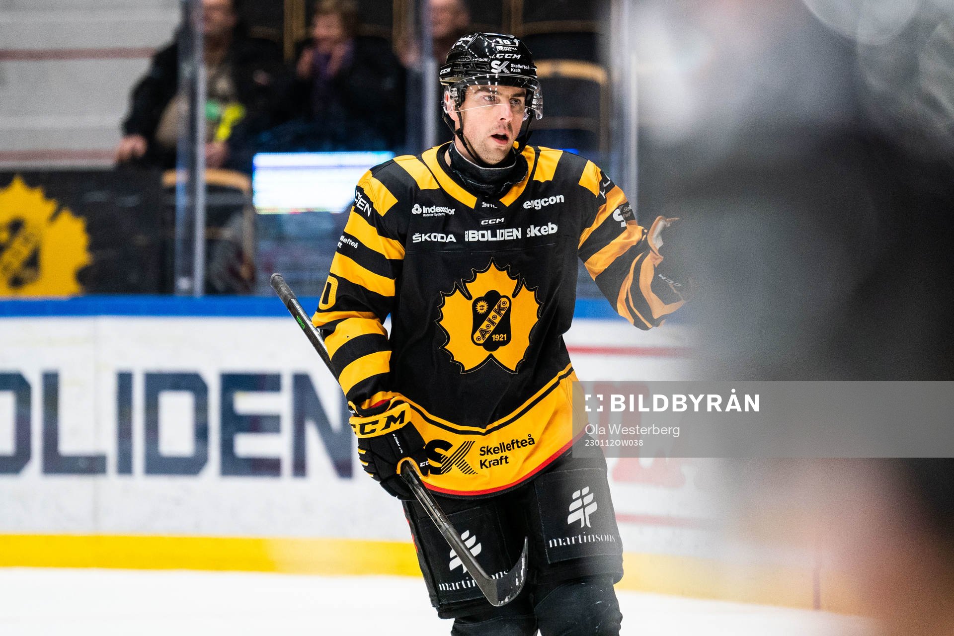 Skellefteås Joakim Lindström jublar