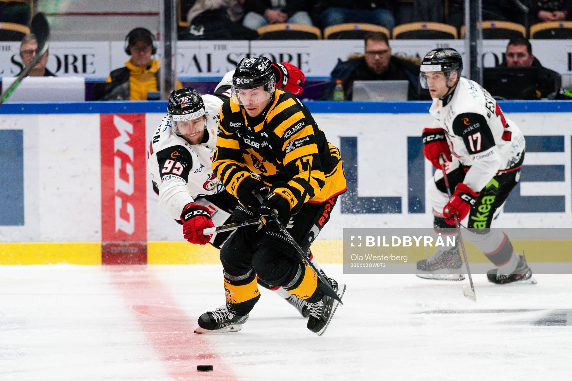 Malmö Redhawks Carl Persson och Skellefteås Pär Lindholm