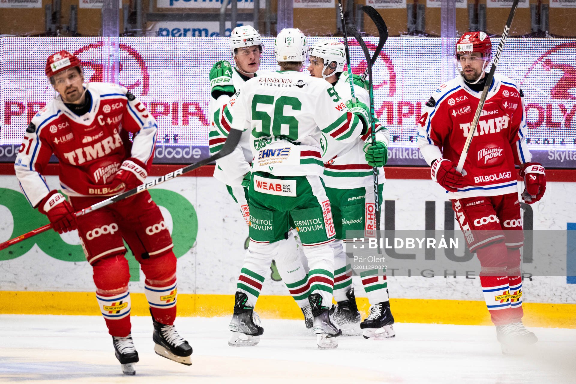 Rögles Adam Edström jublar