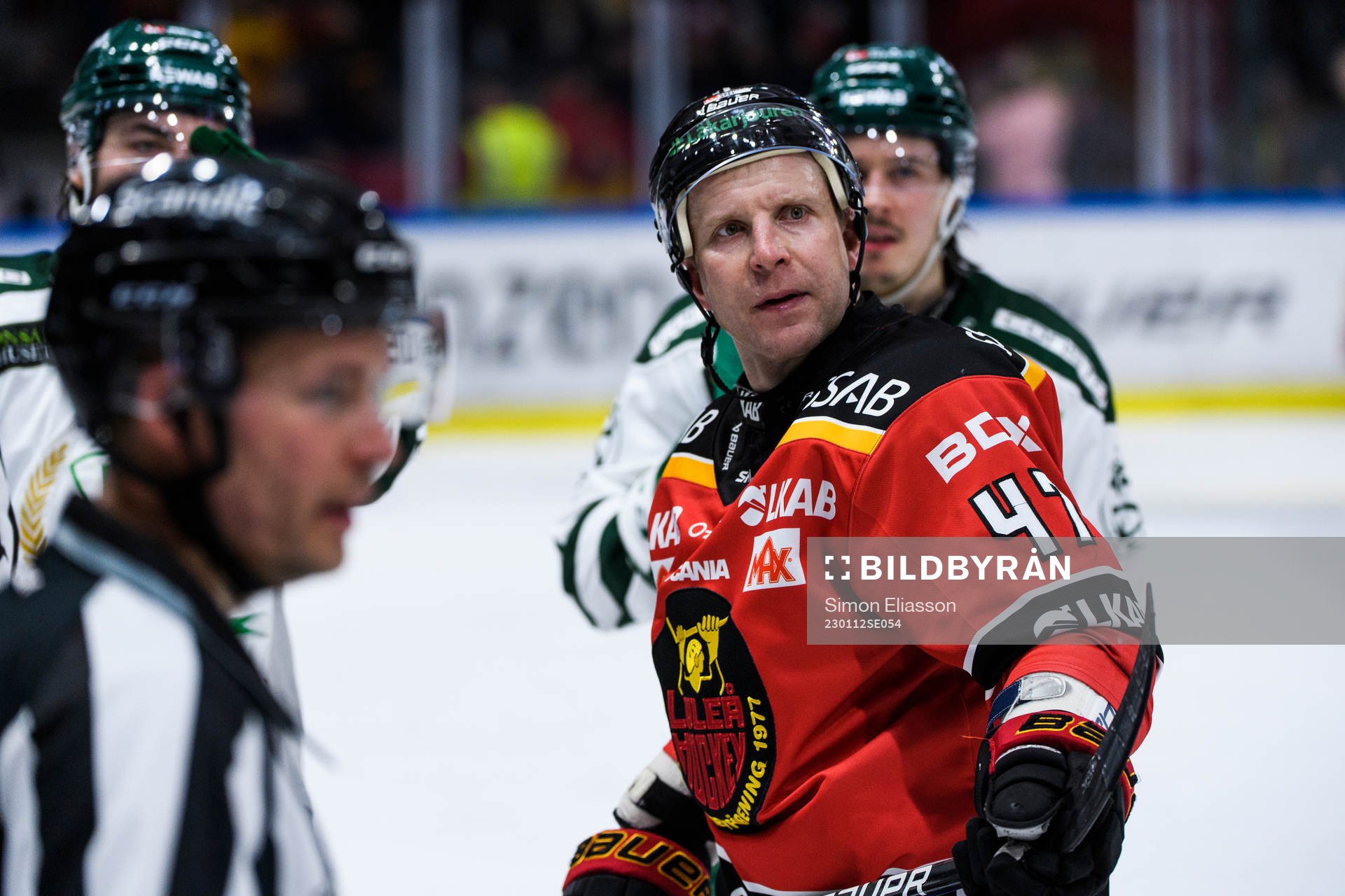 Luleås Leo Komarov reagerar