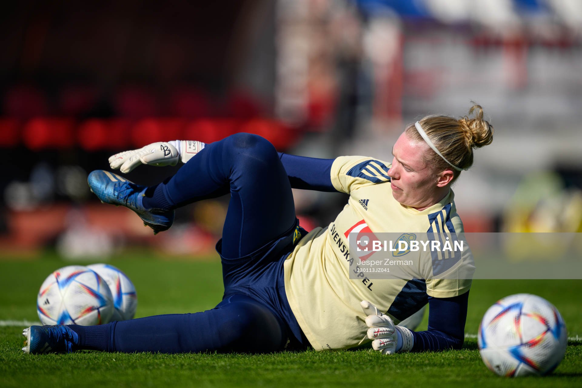 goalkeeper Hedvig Lindahl of the Swedish women's national football team at a training session on January 13, 2023 in Albufeira. 