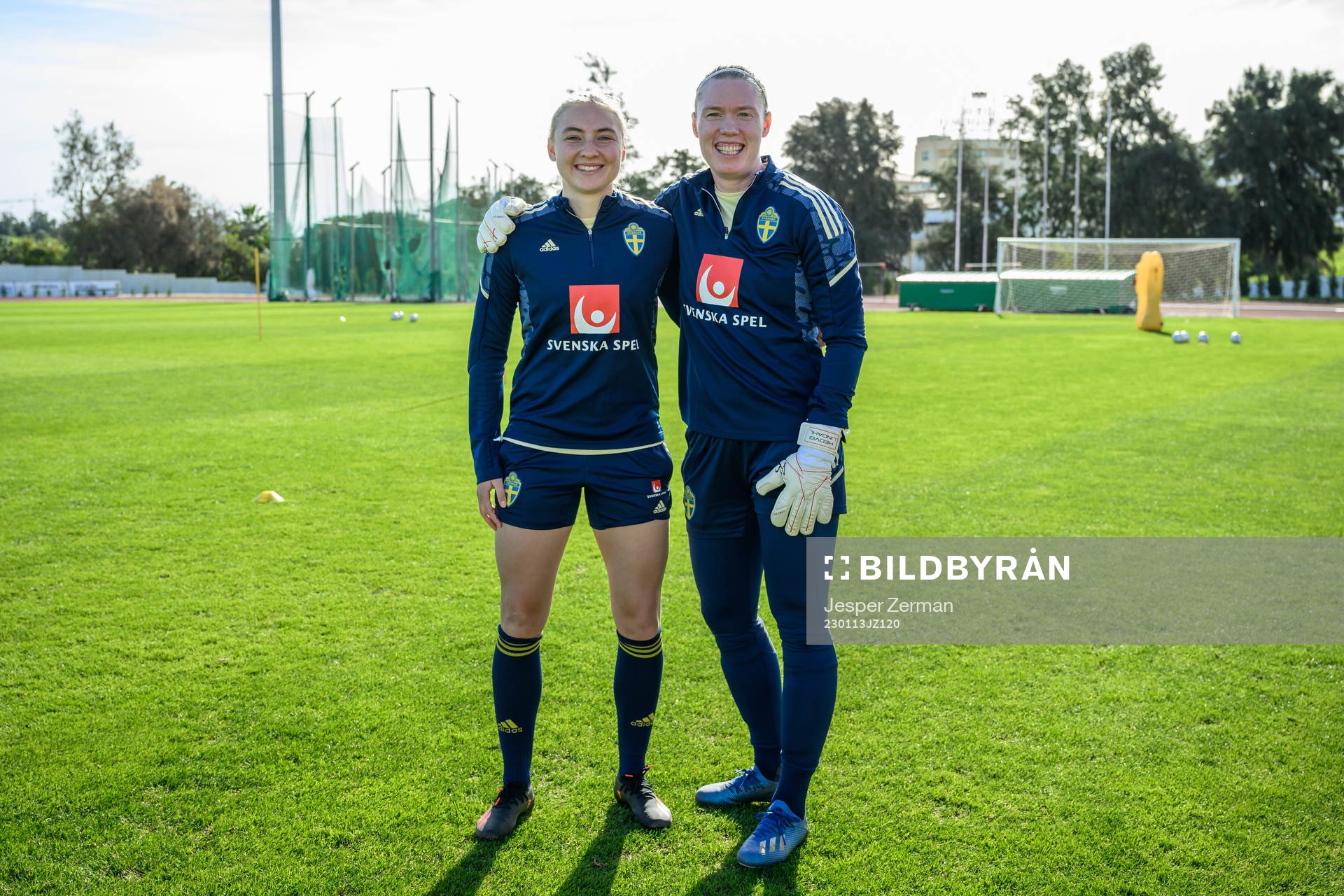 Stinalisa Johansson and goalkeeper Hedvig Lindahl of the
