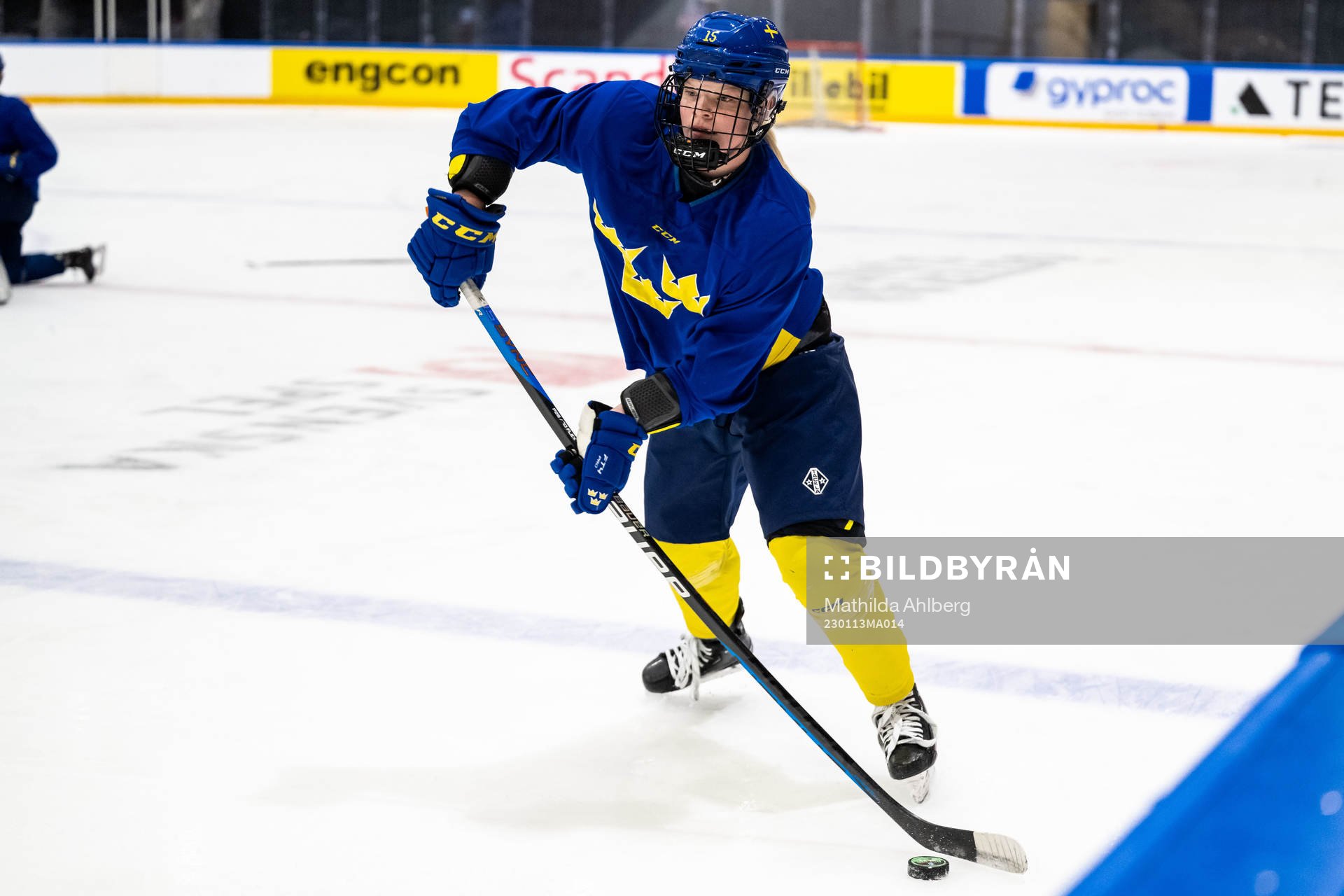 Astrid Lindeberg of Sweden at a practice session