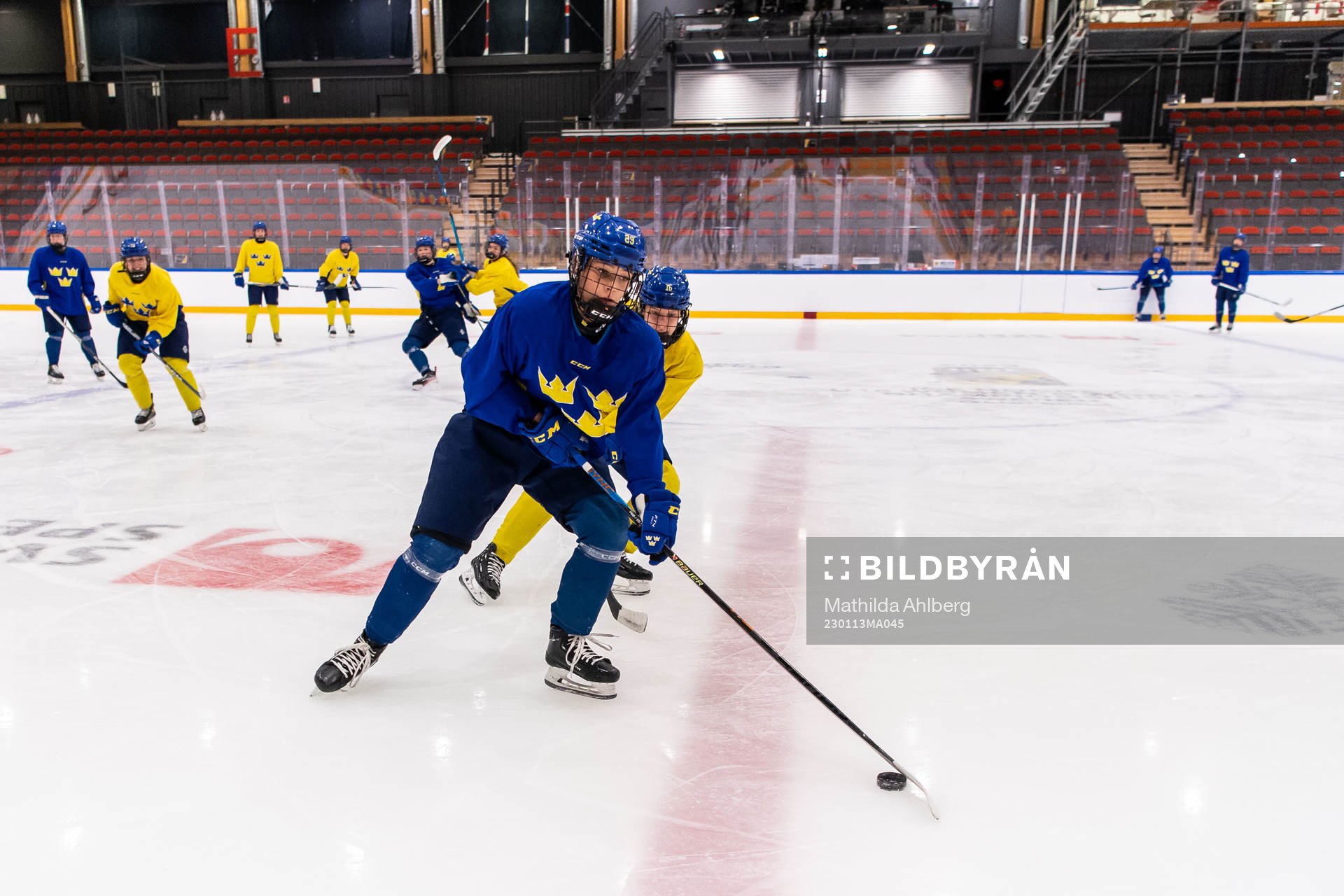 Stella Lindell and Emilia Bergeby Hallbeck of Sweden at a