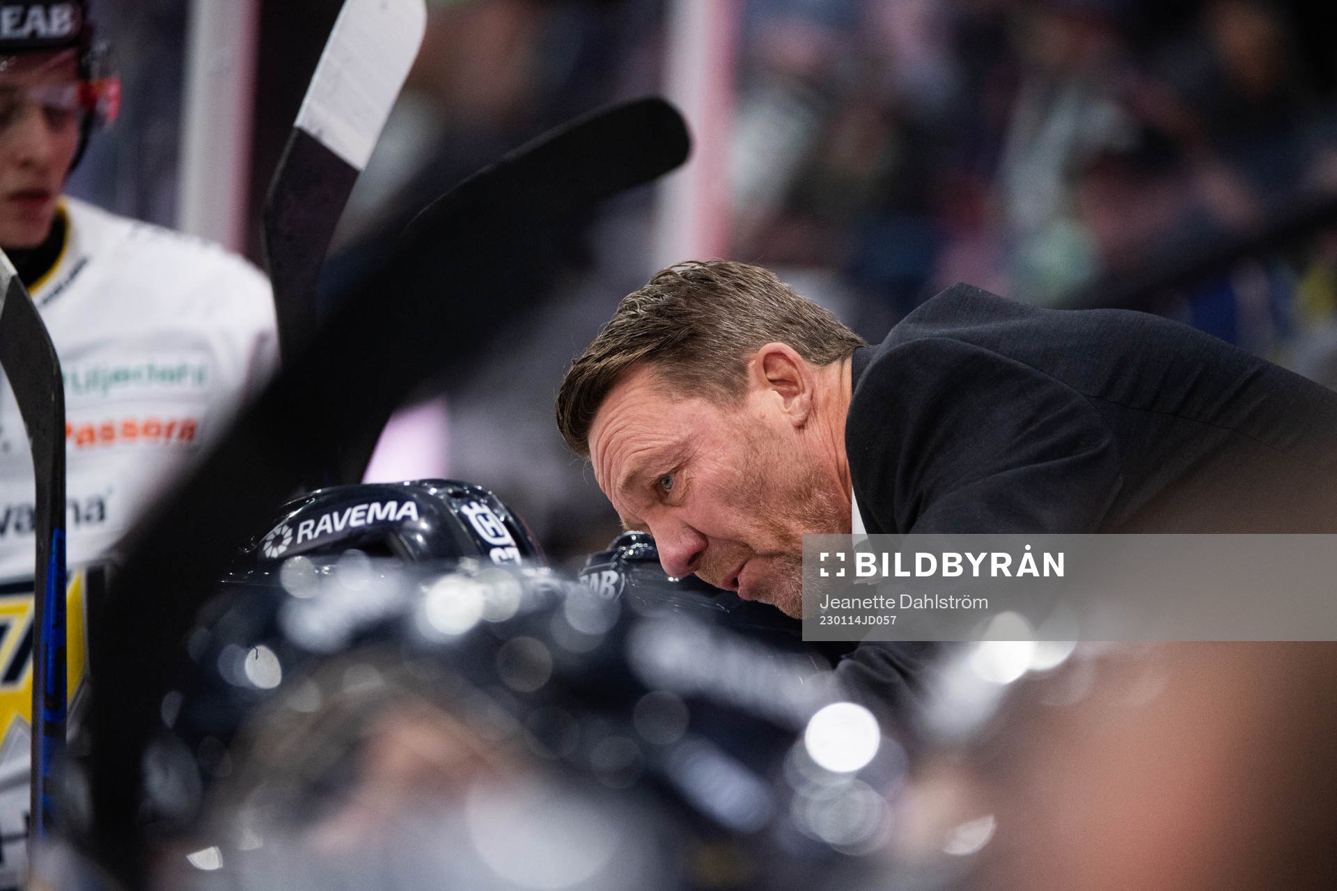HV71s assisterande tränare Charles Berglund