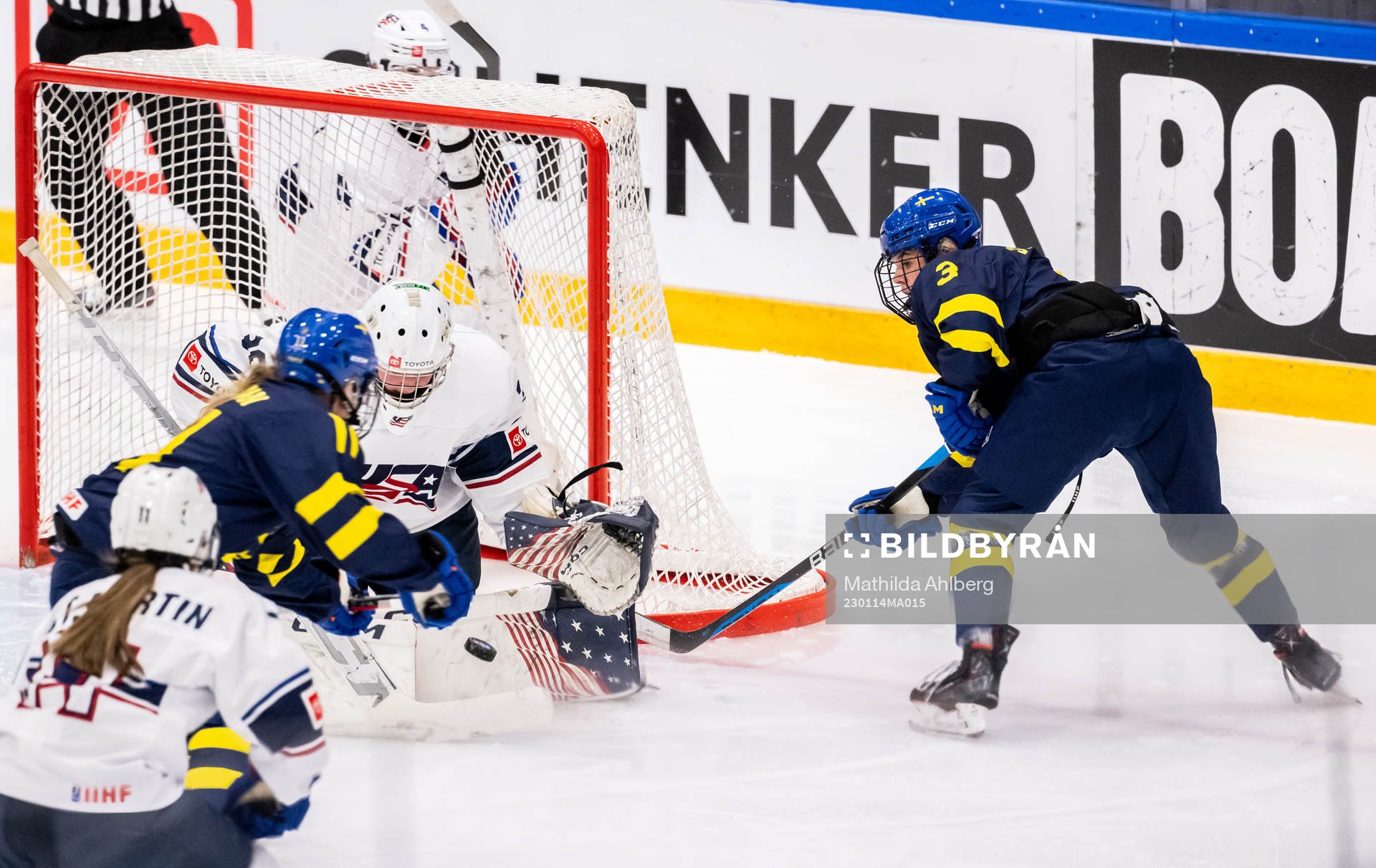 Emma Rehn and Mira Jungåker of Sweden against goaltender