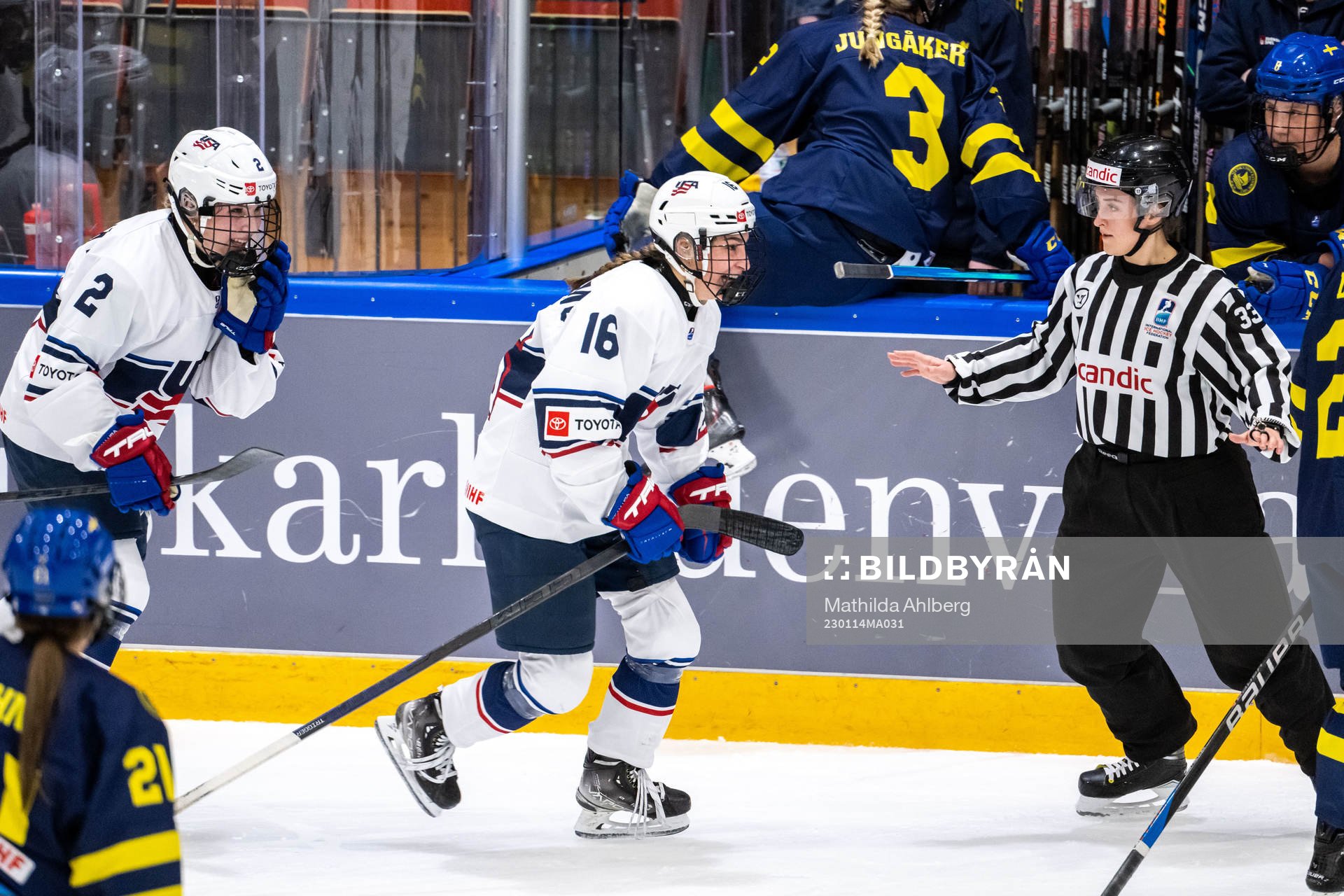 Finely McCarthy and Lucia Digirolamo of USA  celebrate 1-0