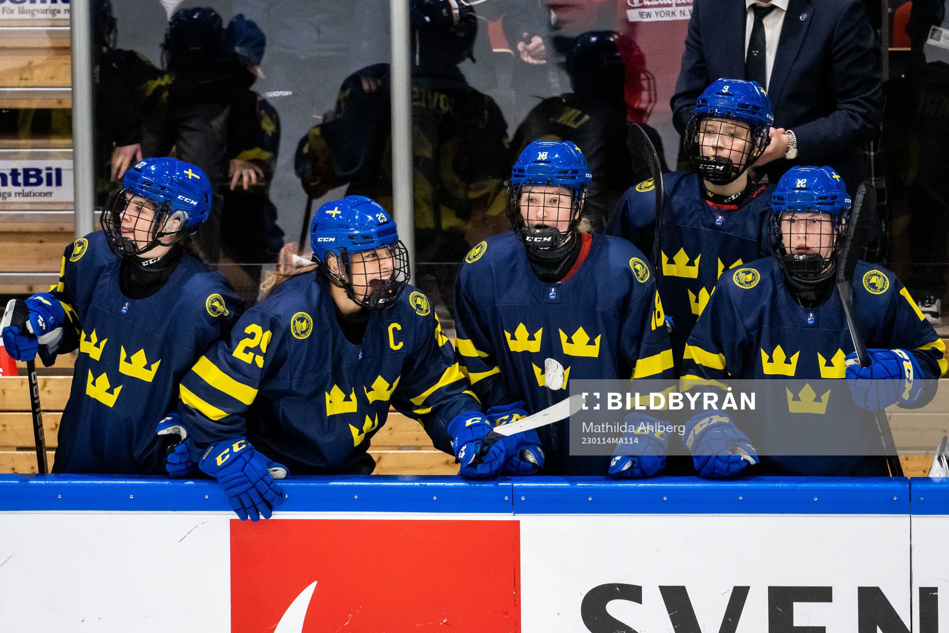 Sara Lindqvist, Stella Lindell, Hilda Svensson, +sv9 and