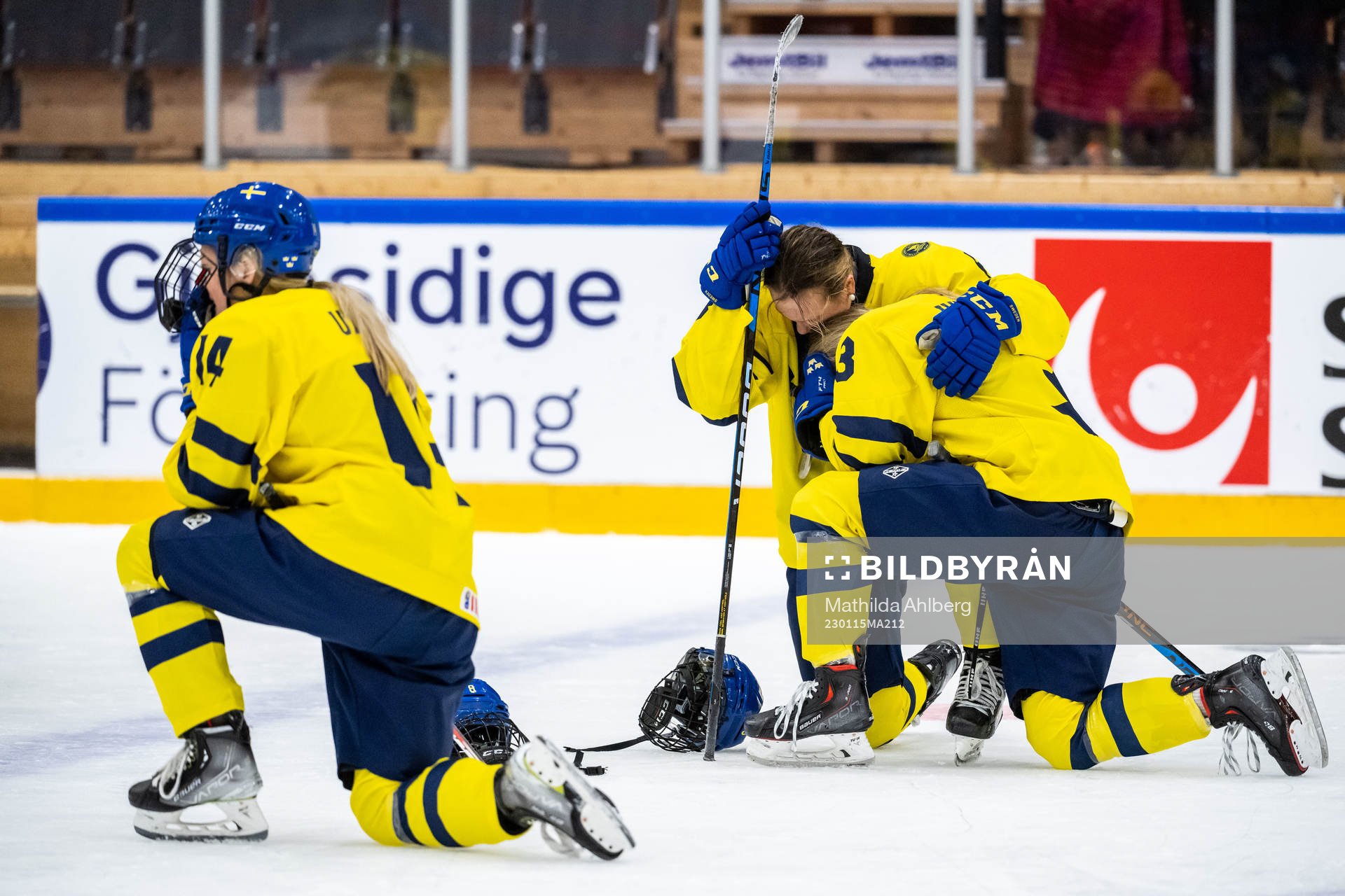 Tilde Utbult, Jenna Raunio and Moa Gustafsson of Sweden