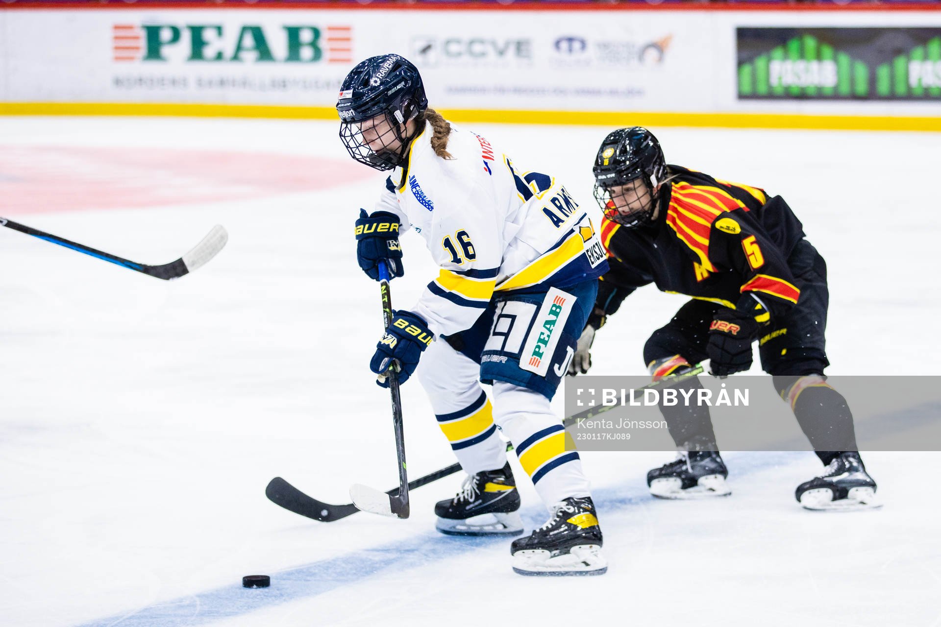 s Kajsa Armborg och Brynäs Lara Stalder