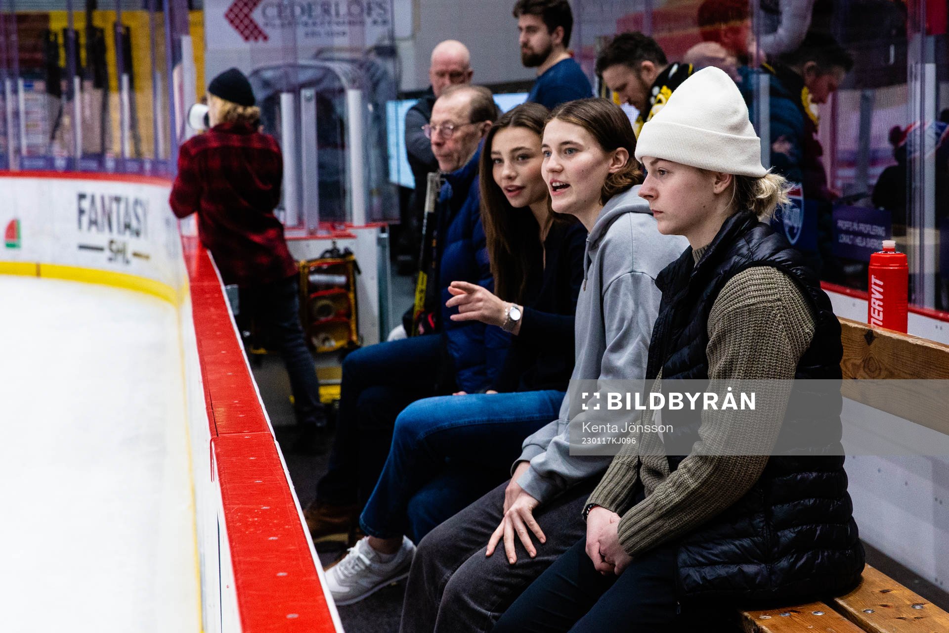 Brynäs målvakt Klara Peslarova, målvakt Felicia Frank