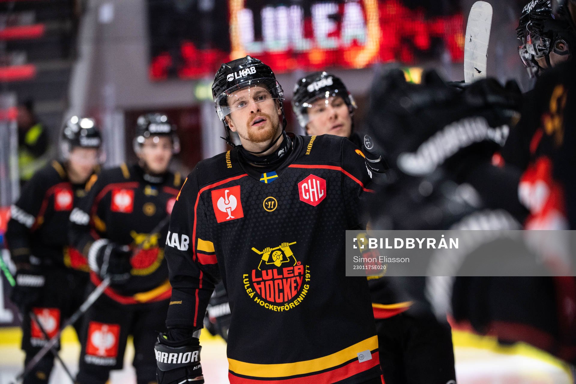 Luleås Brendan Shinnimin och Erik Gustafsson  jublar