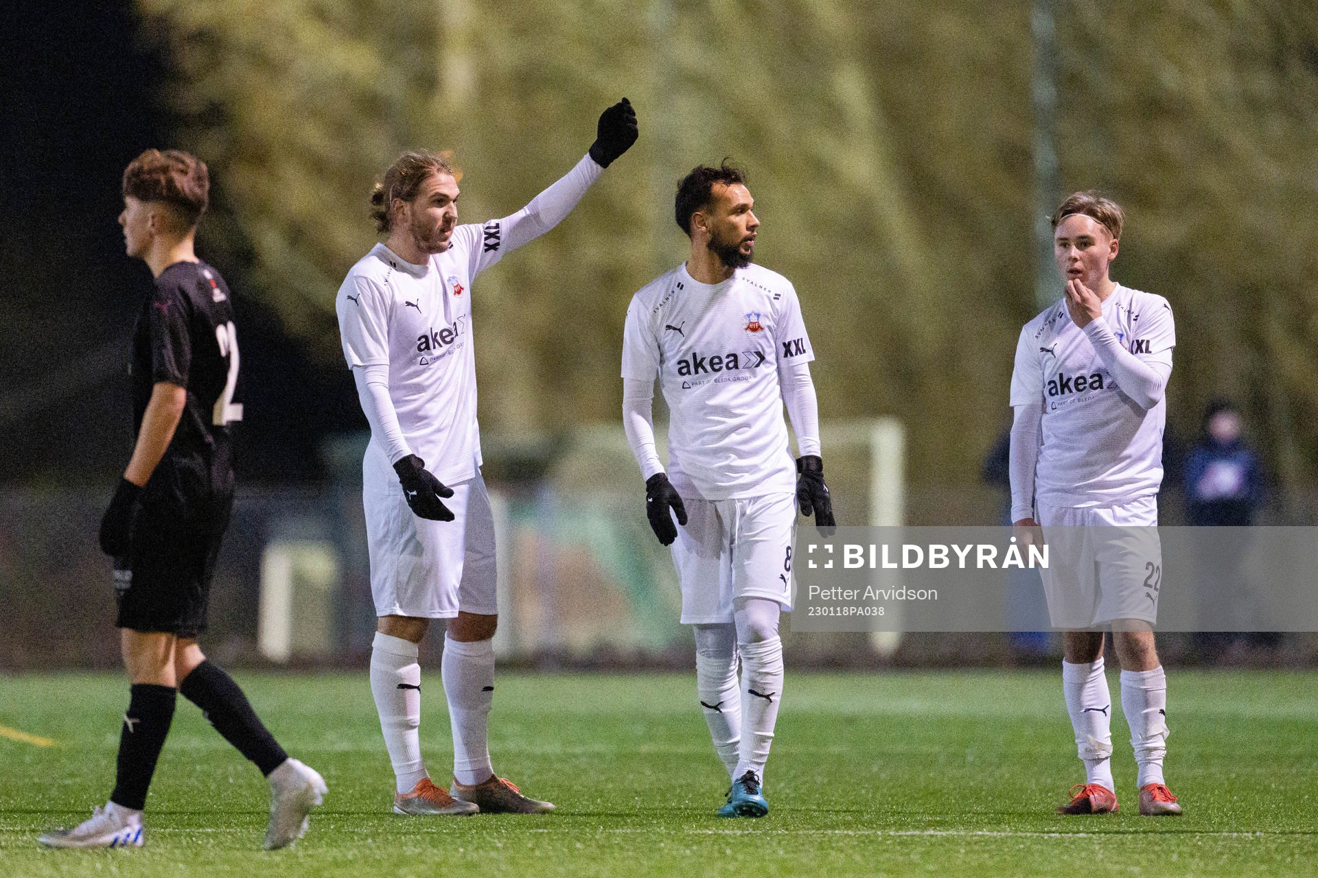 Helsingborgs Charlie Weberg , Sumar Almadjed och Simon