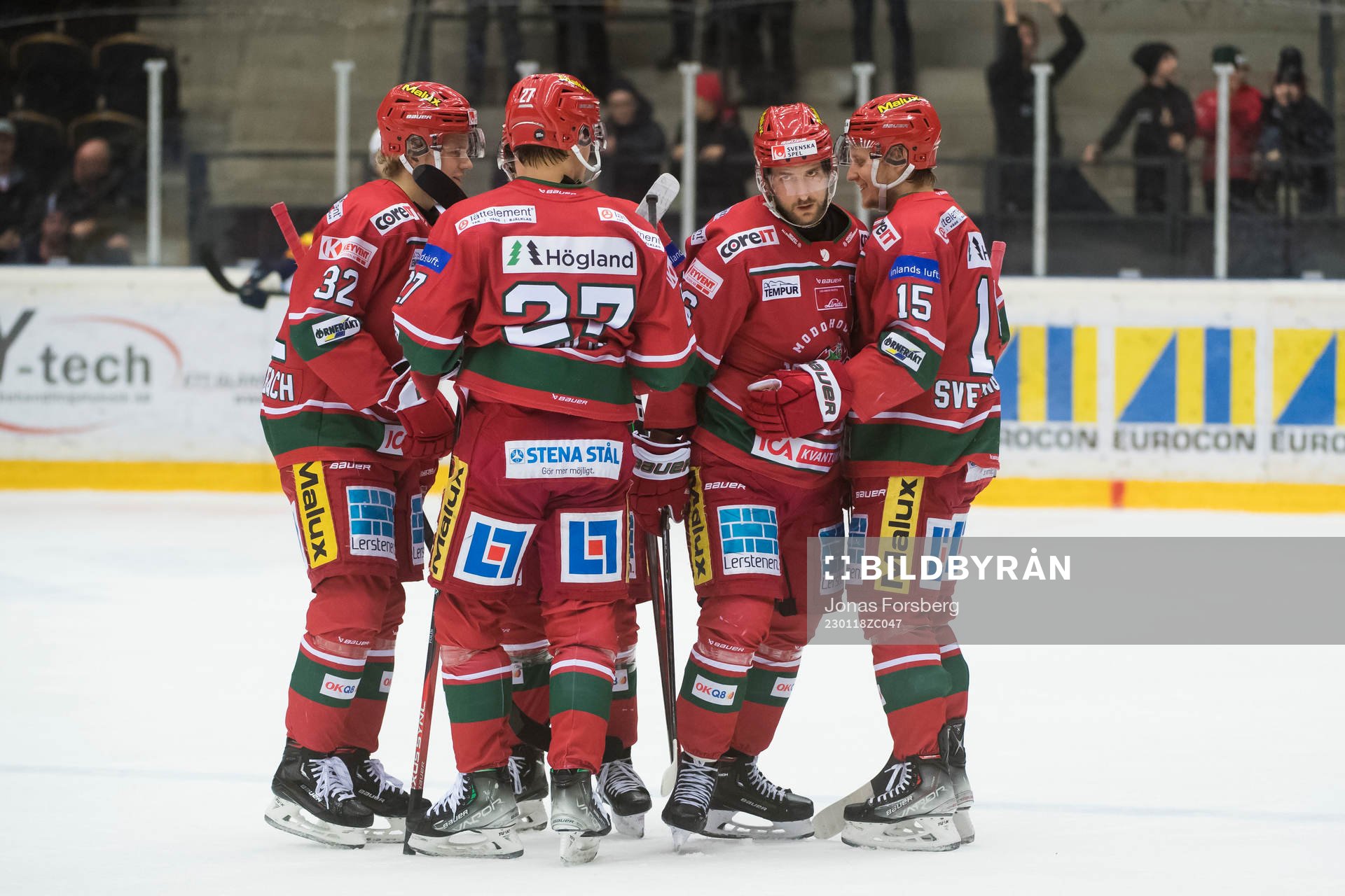 Modos Emil Wahlberg jublar