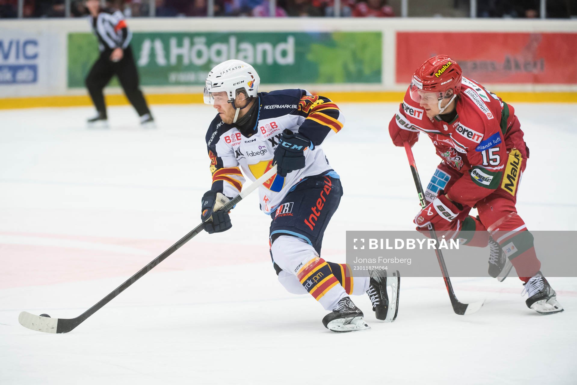 Djurgårdens Liam Öhgren och Modos Filip Sveningsson