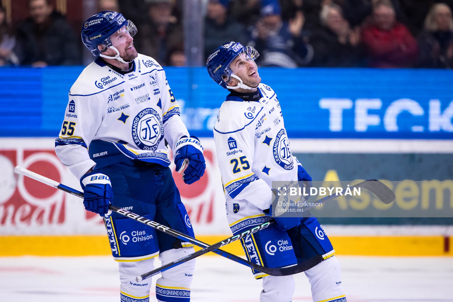 Leksands Jonas Ahnelöv och Leksands Carter Camper jubel