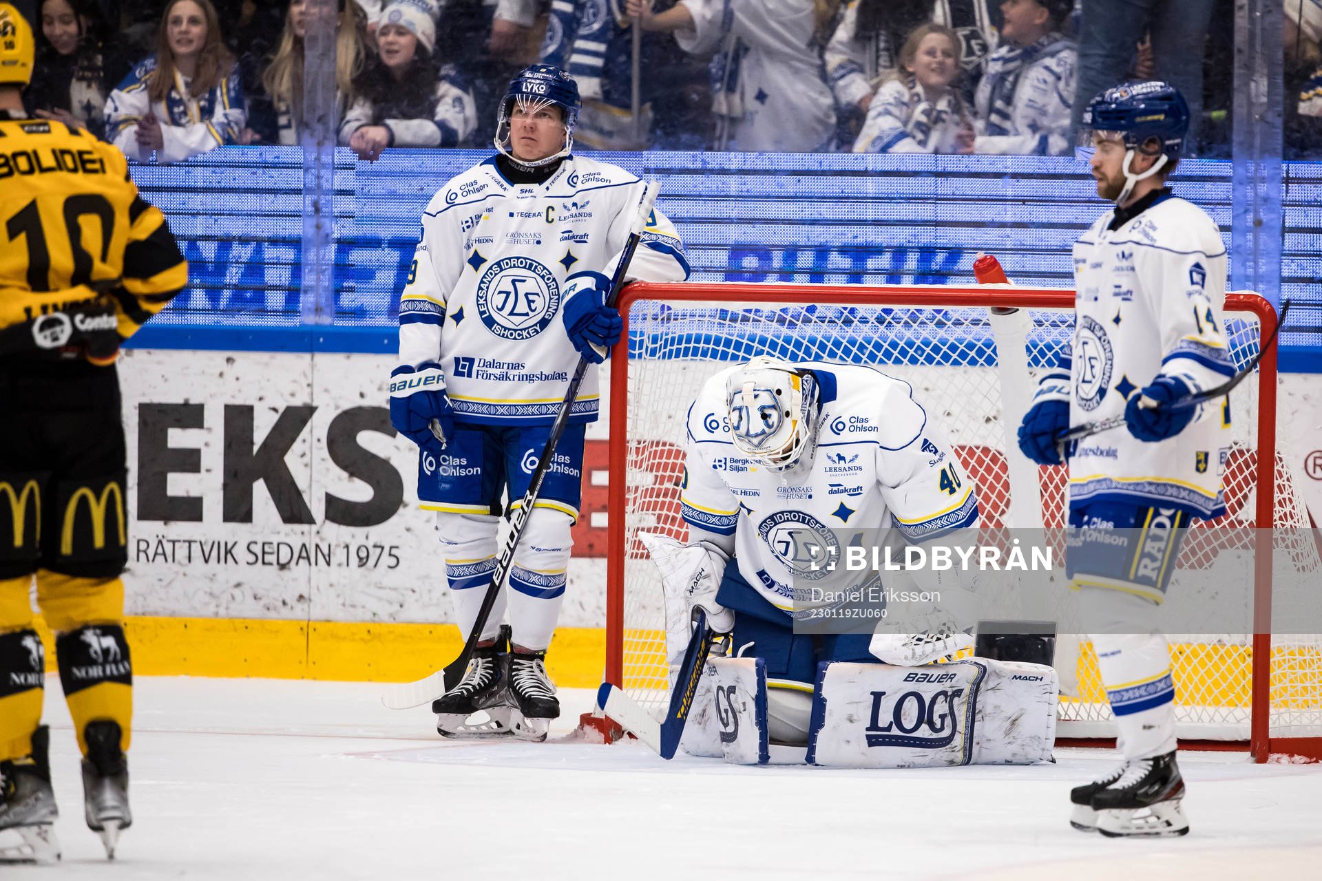 Leksands Patrik Zackrisson och Leksands målvakt Mantas