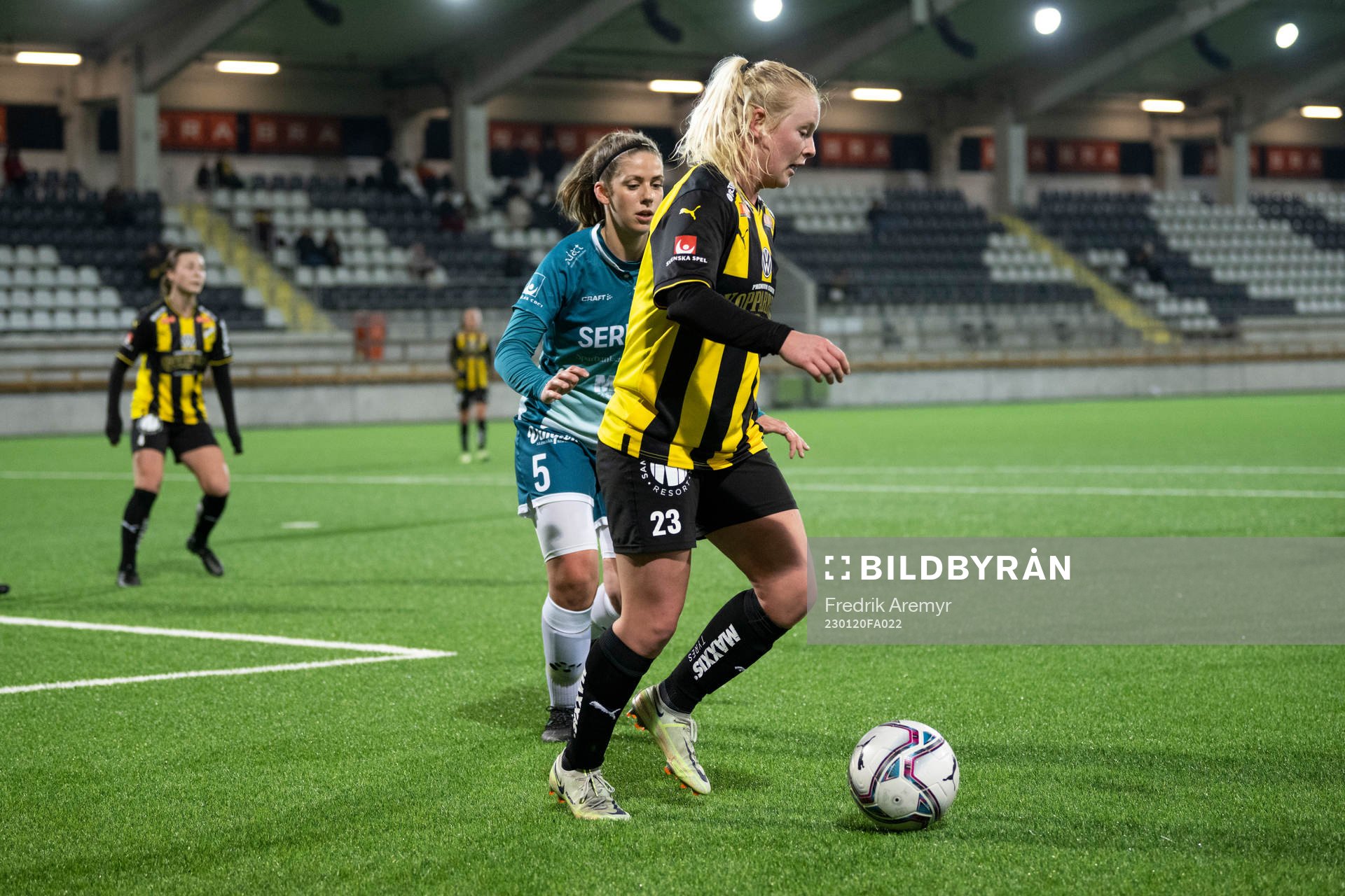 Häckens Aleigh Cambone och Alingsås Elsa Blomgren