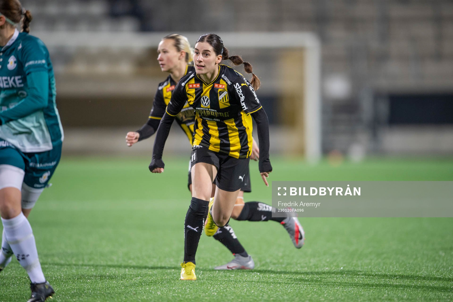 Häckens  Clarissa Larisey