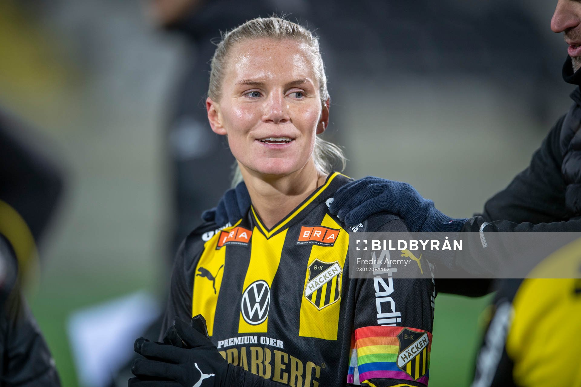 Häckens Josefine Rybrink jublar