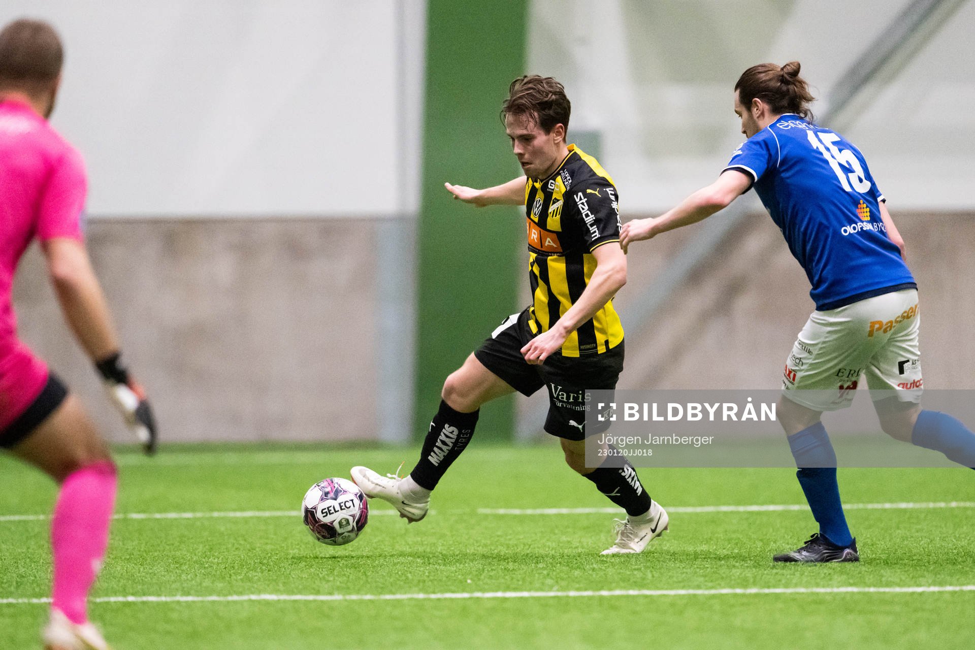 Häckens Lars Olden Larsen och Norrbys Nino Osmanagić