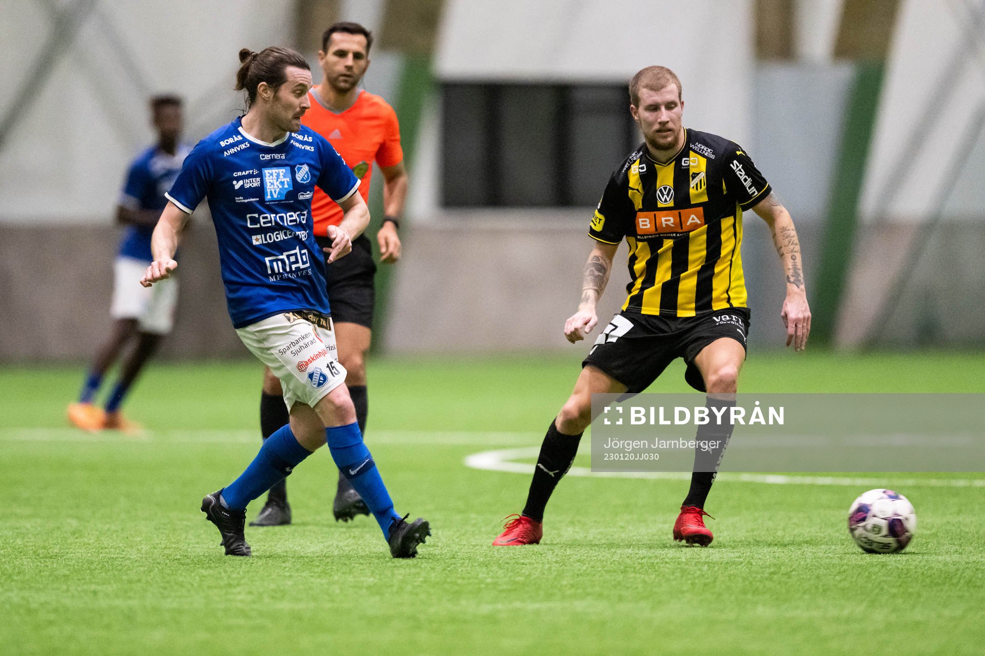 Norrbys Nino Osmanagić och Häckens Simon Gustafson
