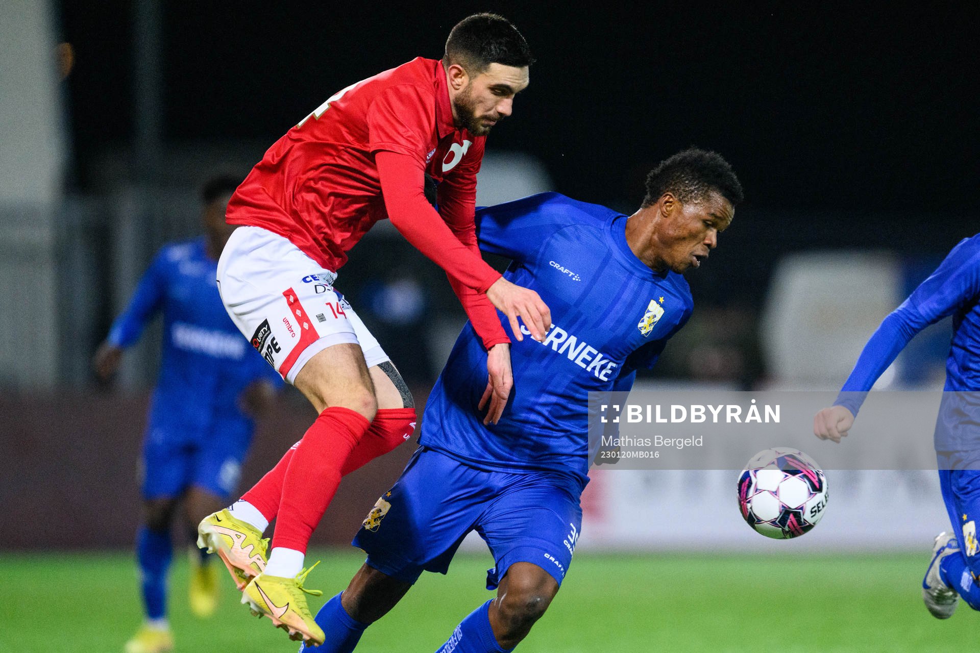Degerfors Daniel Krezic och IFK Göteborgs Franklin Gabriel