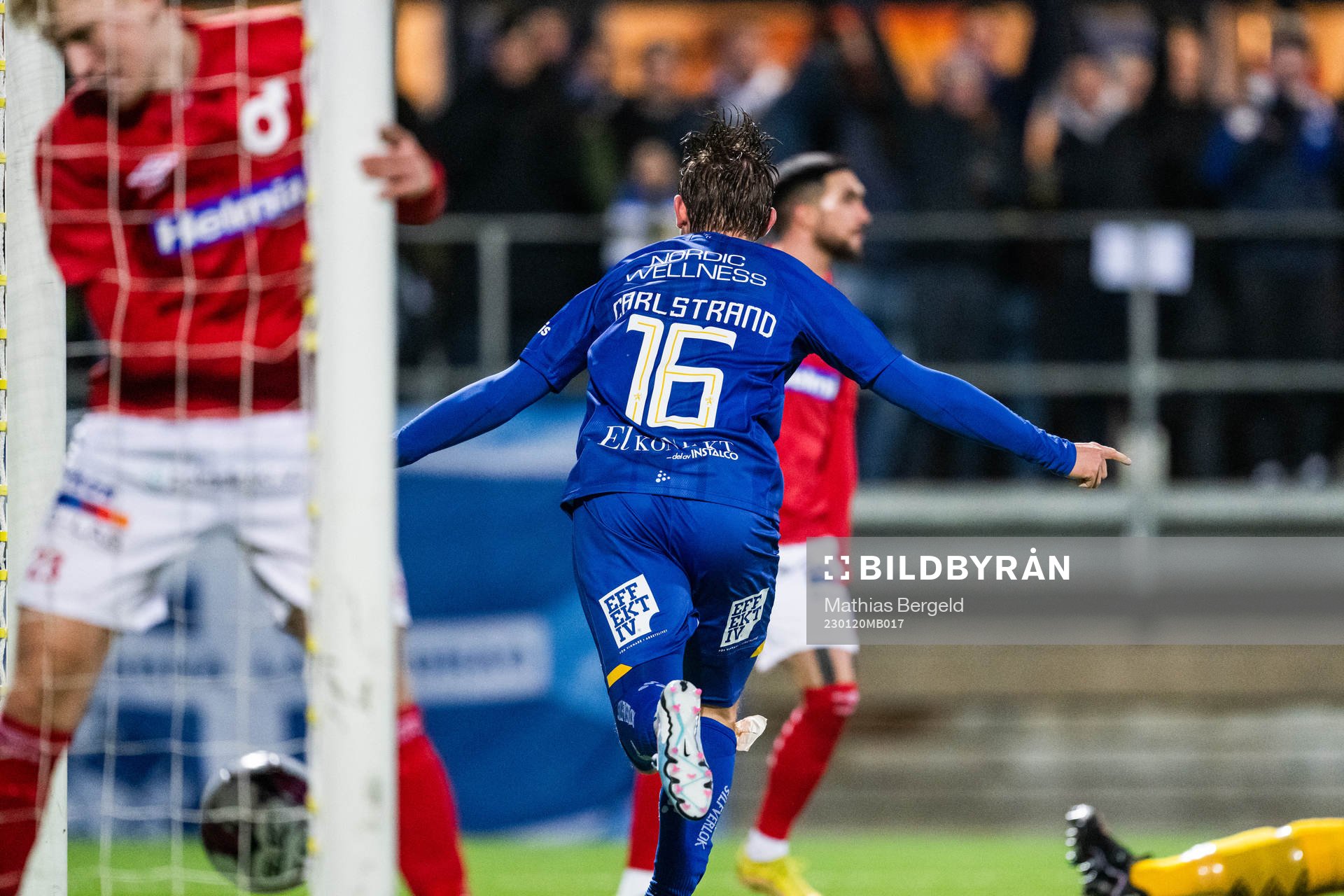 IFK Göteborgs Linus Carlstrand jublar