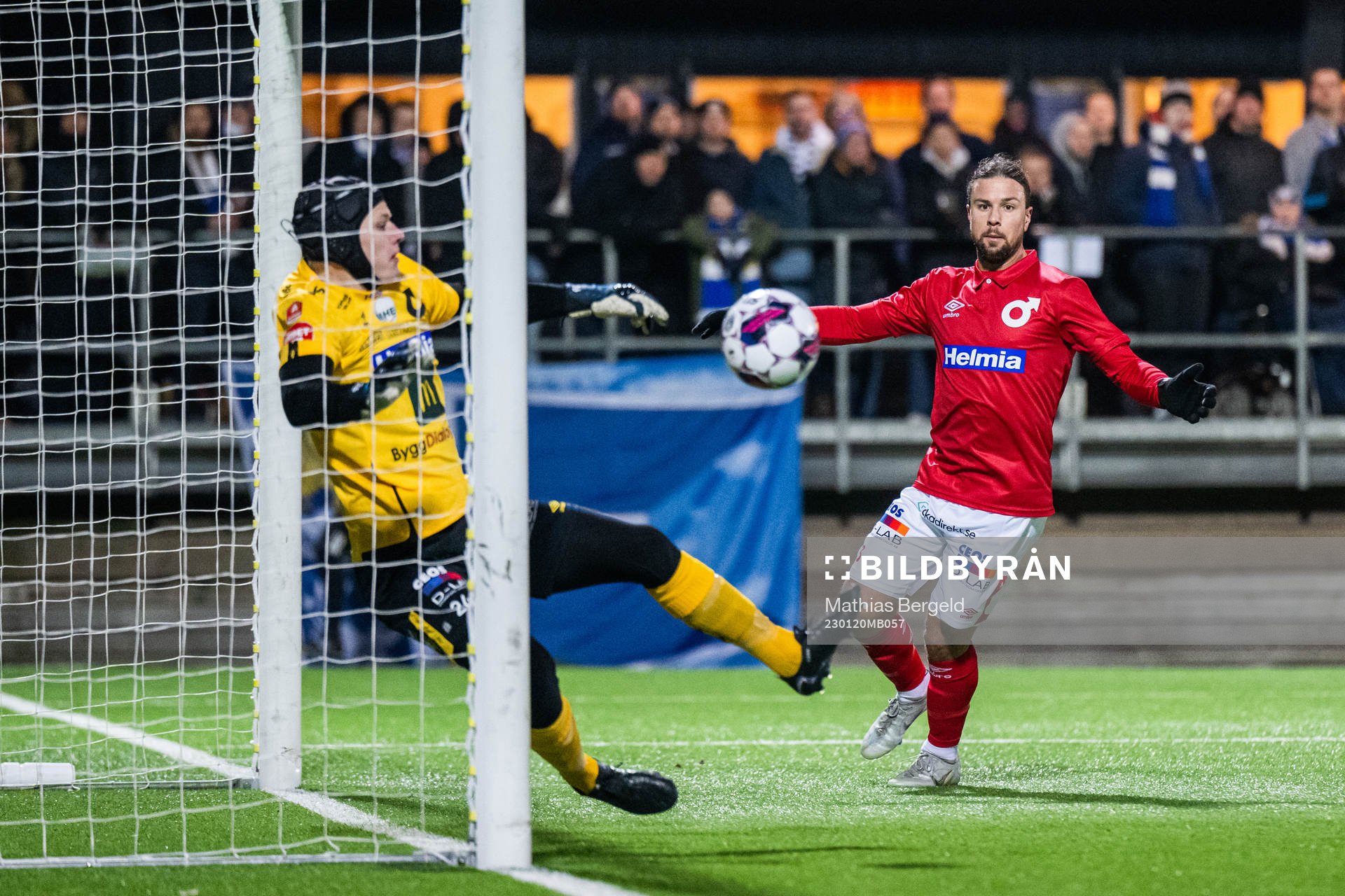 Degerfors målvakt Filip Järlesand och Karim Mammar