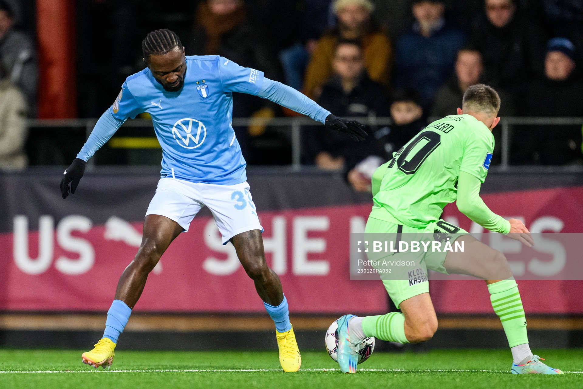 Malmö FFs Mohamed Buya Turay och Randers Filip Bundgård