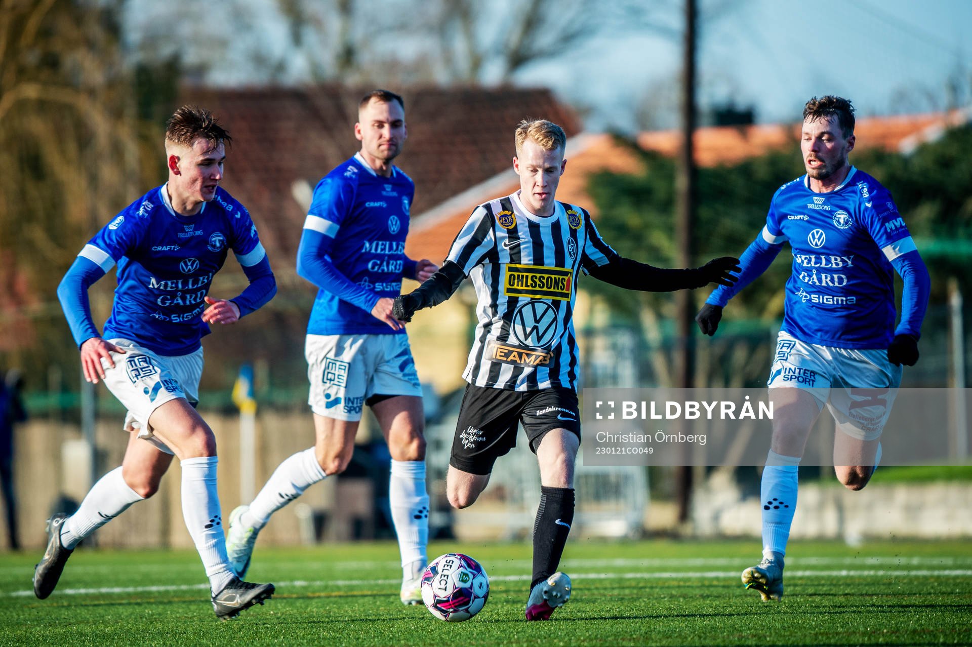 Landskronas David Edvardsson mot Trelleborgs spelare