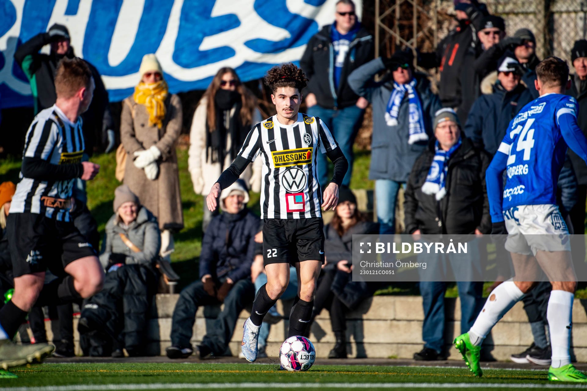 Landskronas Adrian Neziri under träningsmatchen i fotboll mellan Trelleborg och Landskrona den 21 januari 2023 i Trelleborg. 