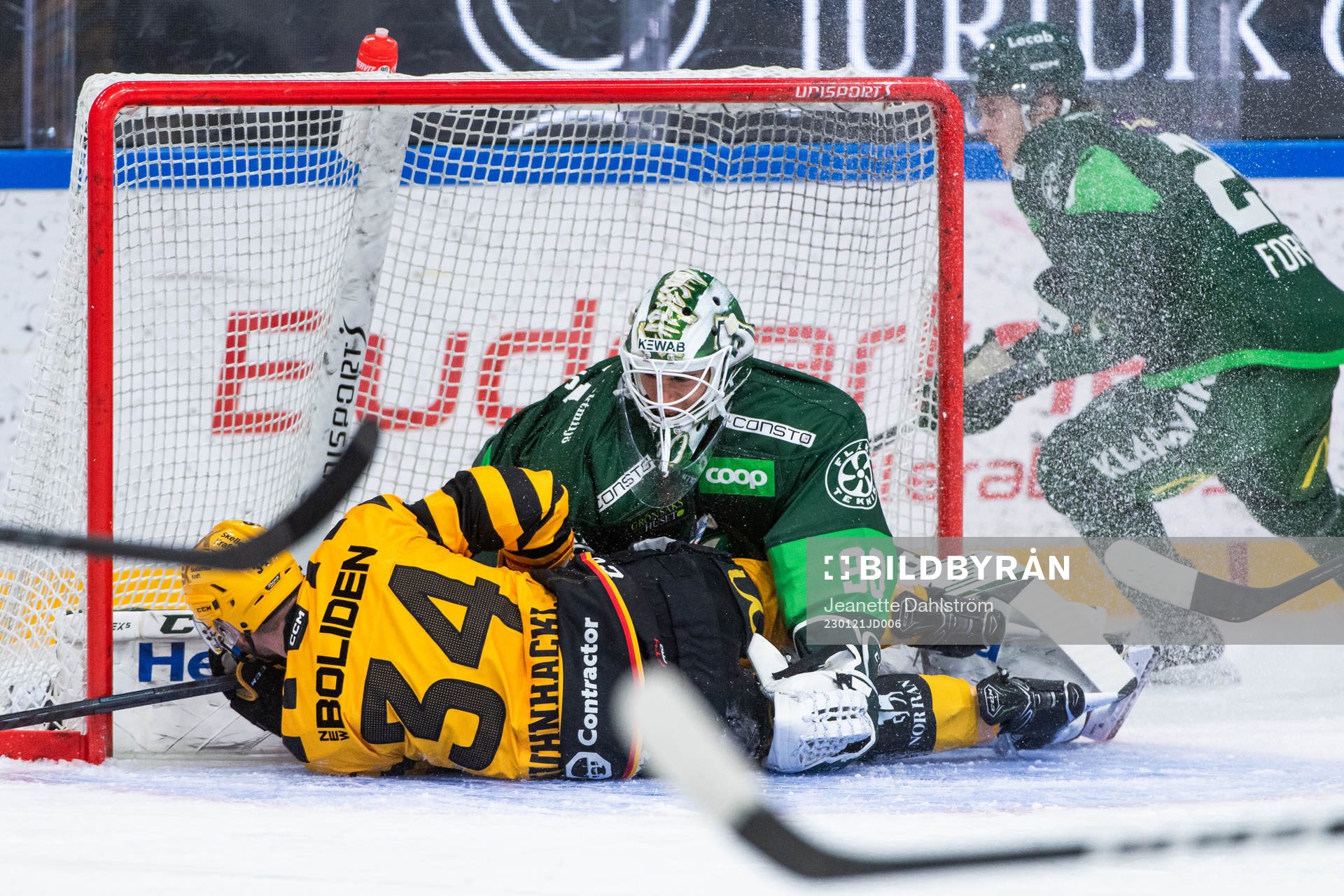 Skellefteås Tom Kühnhackl och Färjestads målvakt