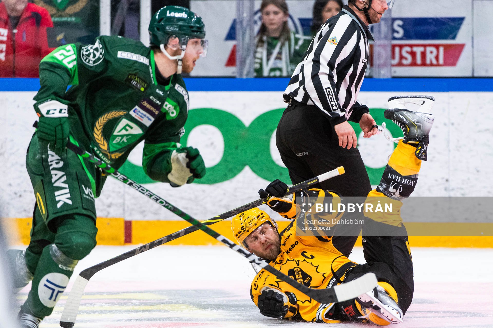 Färjestads Marcus Westfält och Skellefteås Oscar Möller