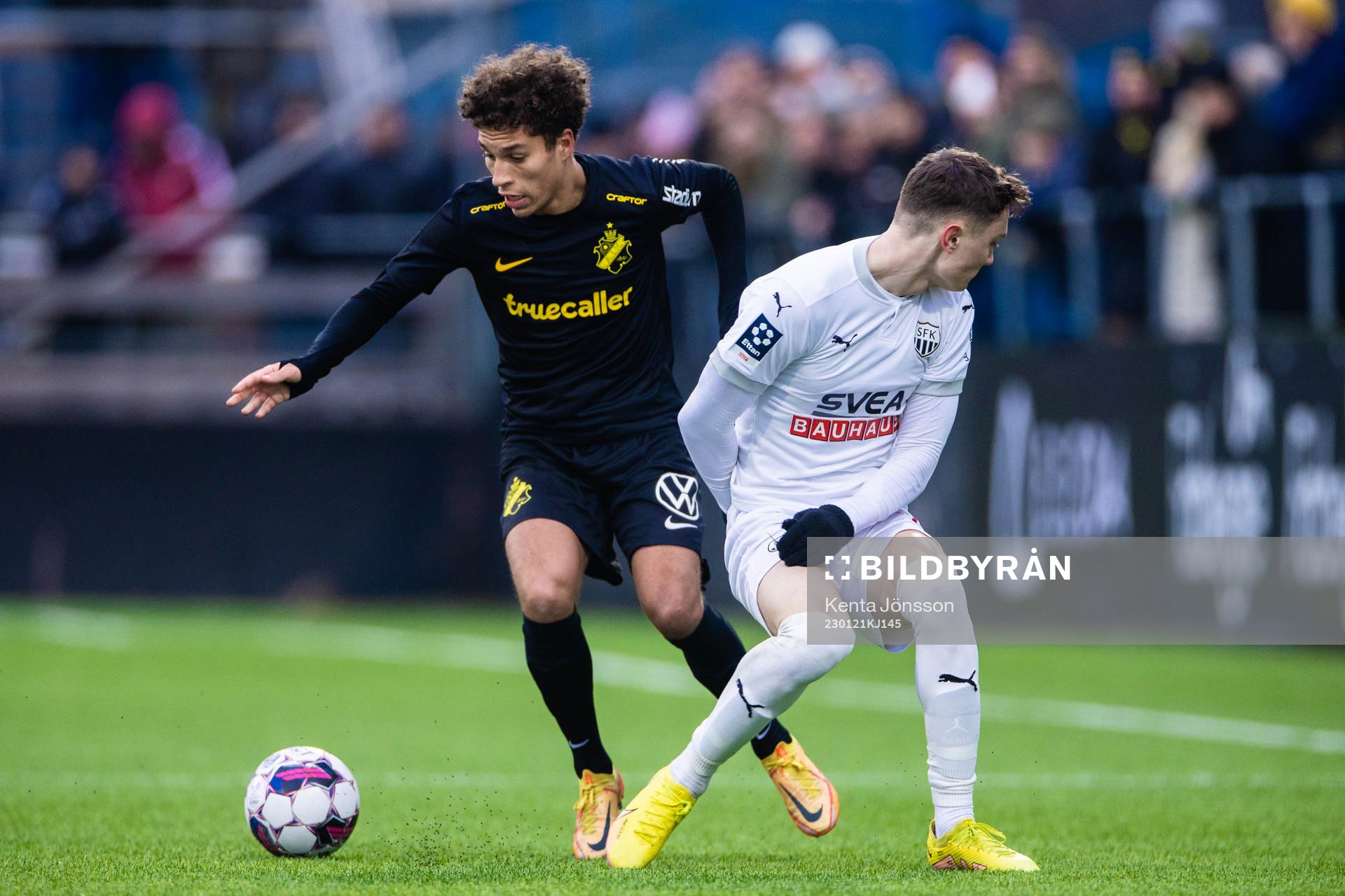 s Rasmus Bonde och Sollentunas Ervin Gunan