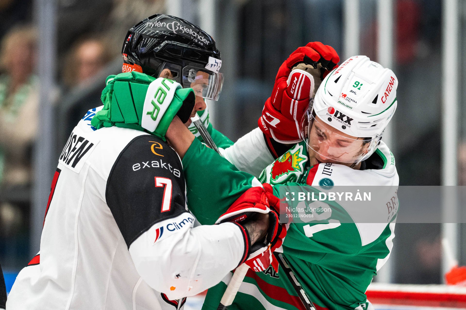 Malmö Redhawks Oliver Lauridsen och Rögles Adam Tambellini