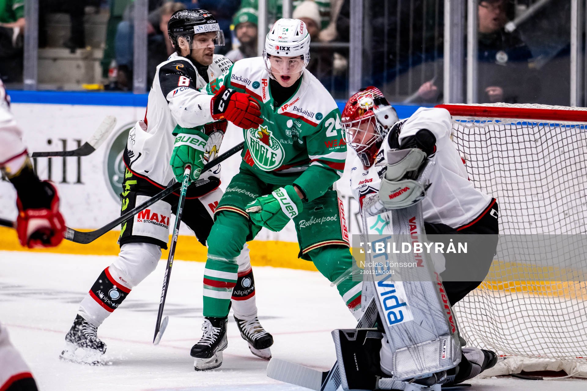 Malmö Redhawks Johan Olofsson  och Rögles Marco Kasper
