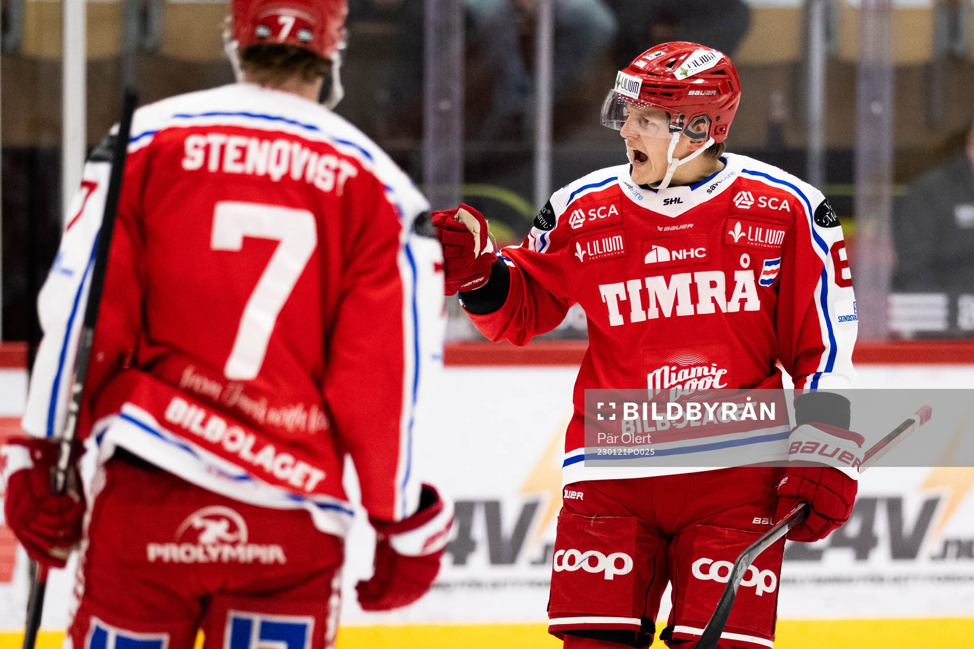 Timrås Axel Rindell jublar 1-0