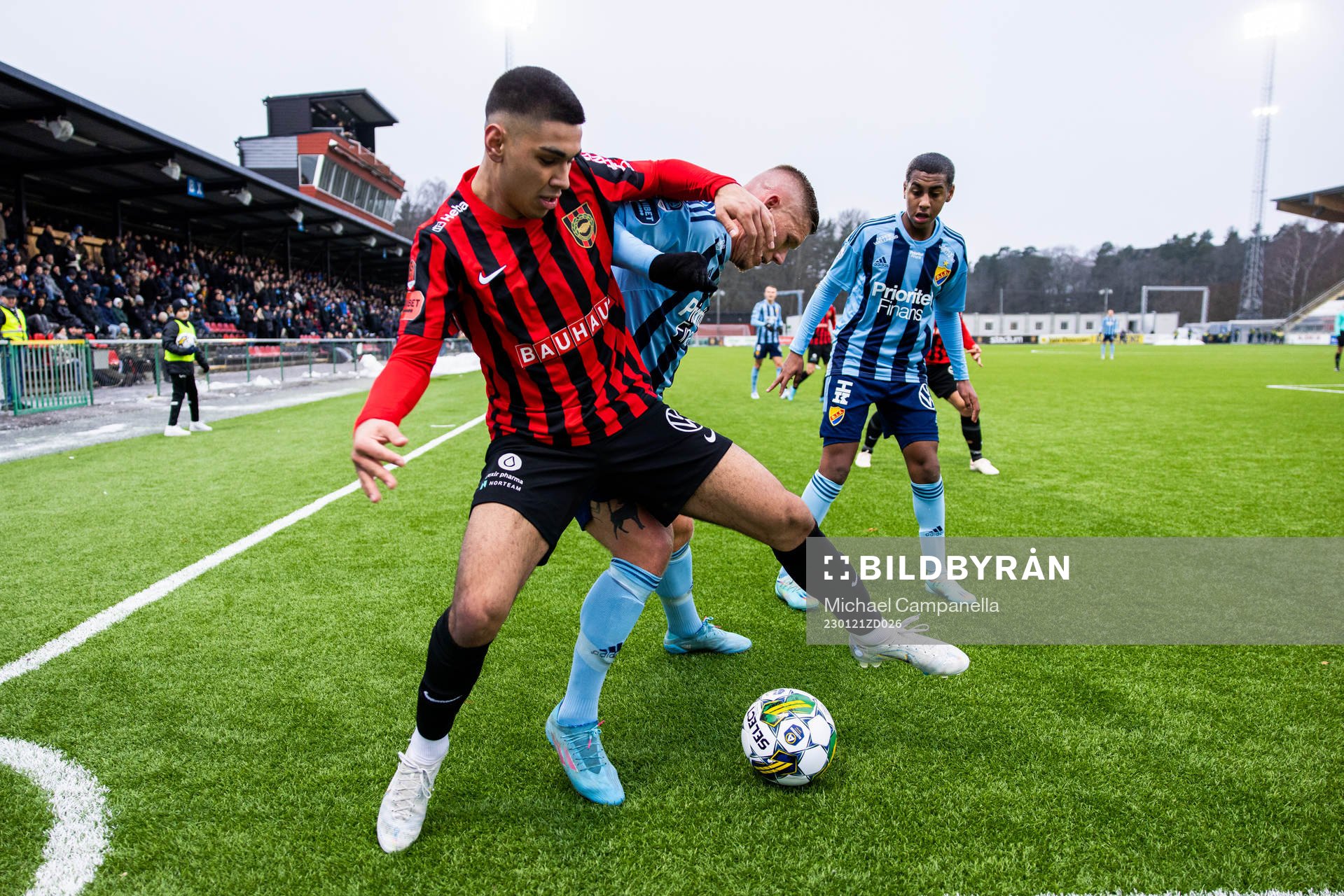 Brommapojkarnas Liam Tahwildaran och Djurgårdens Victor