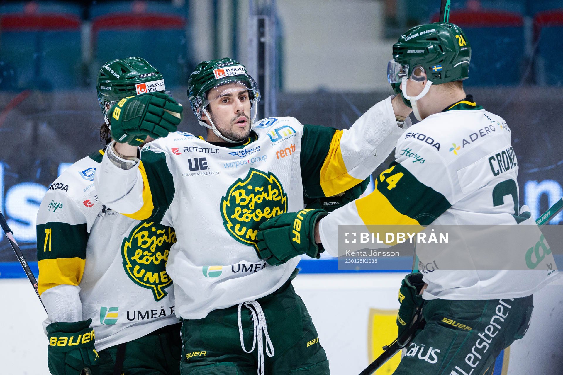 Björklövens Maxime Fortier jublar