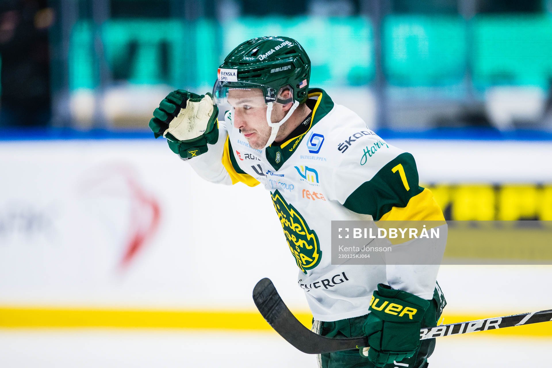 Björklövens Nicholas Schilkey jublar