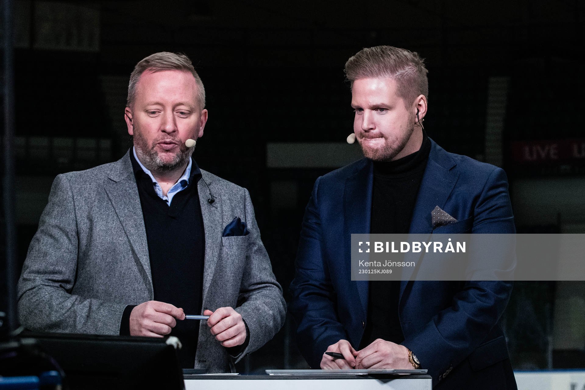 Cmores Fredrik Söderström och Lars Lindberg i TV-studion